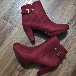Elegant Burgundy Ankle Suede Boots
